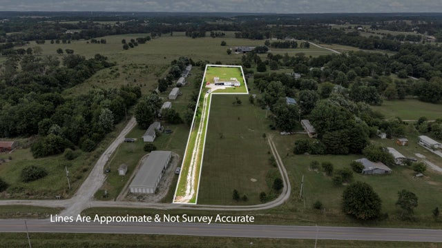 11318 Private Road 2207