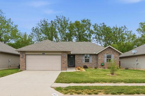 Photo of 4471 W Brownstone Trace, Springfield, MO 65807 (MLS # 60324287)