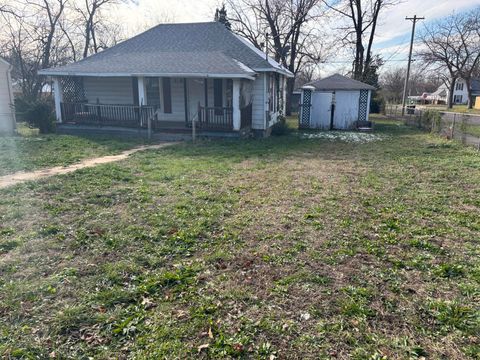 Photo of 2159 N Taylor Avenue, Springfield, MO 65803 (MLS # 60311607)
