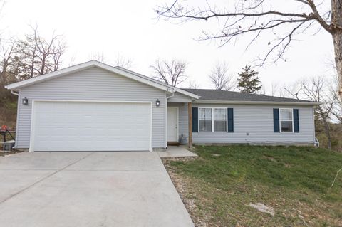 Photo of 89 Romans Road, Reeds Spring, MO 65737 (MLS # 60307206)