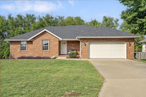 Photo of 1135 W Broad Street, Republic, MO 65738 (MLS # 60307118)