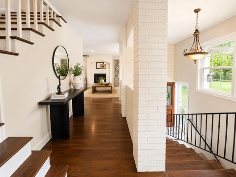 Photo of 2829 W Ellison Drive, Springfield, MO 65810 (MLS # 60323901)