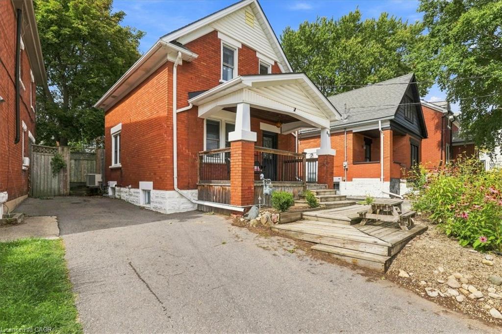 40 Guelph Street