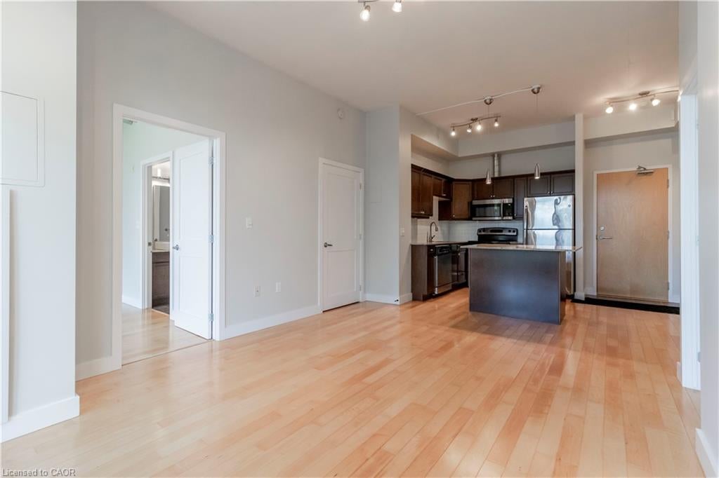 42 Bridgeport Road E 301