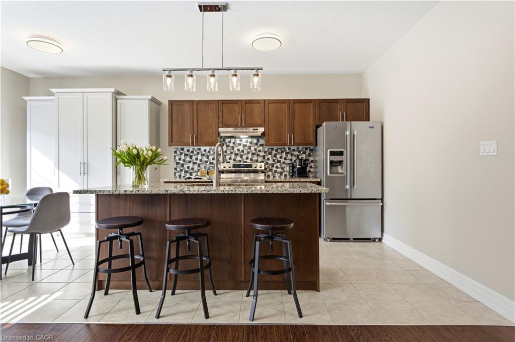 219 Moorlands Crescent