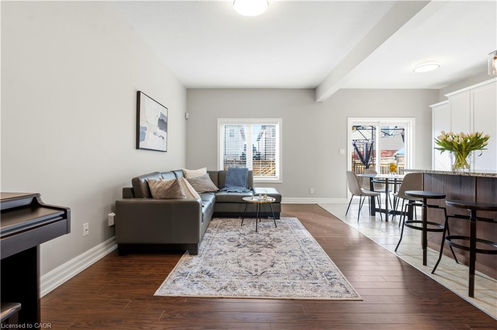 219 Moorlands Crescent