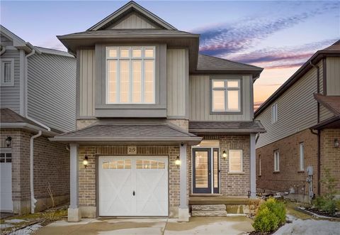 219 Moorlands Crescent Kitchener ON N2P 0C3