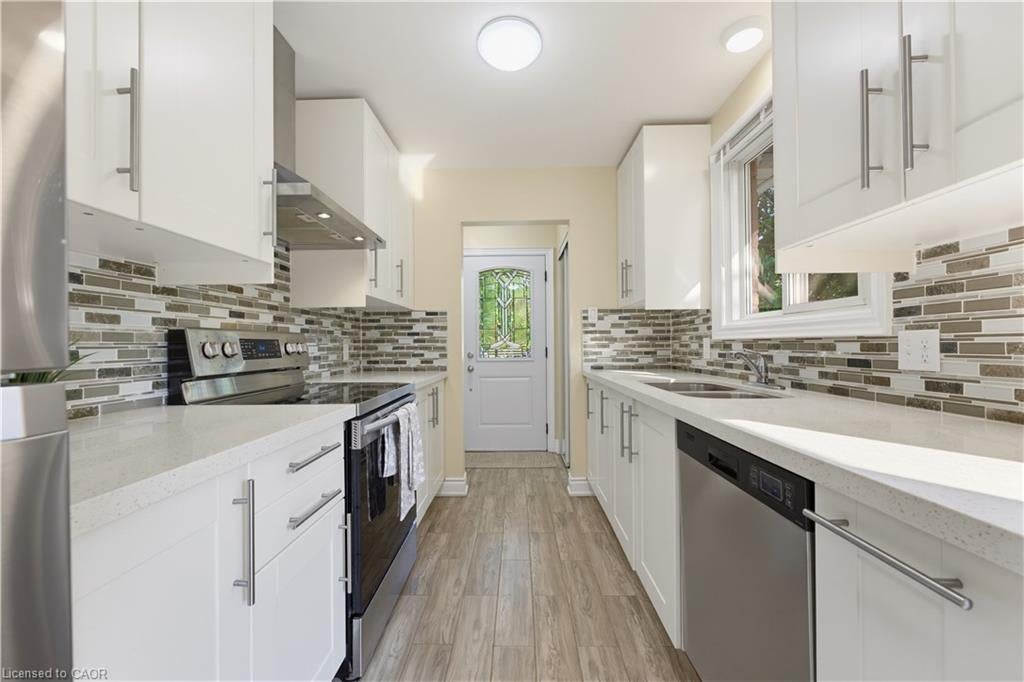 475 Kingscourt Drive A