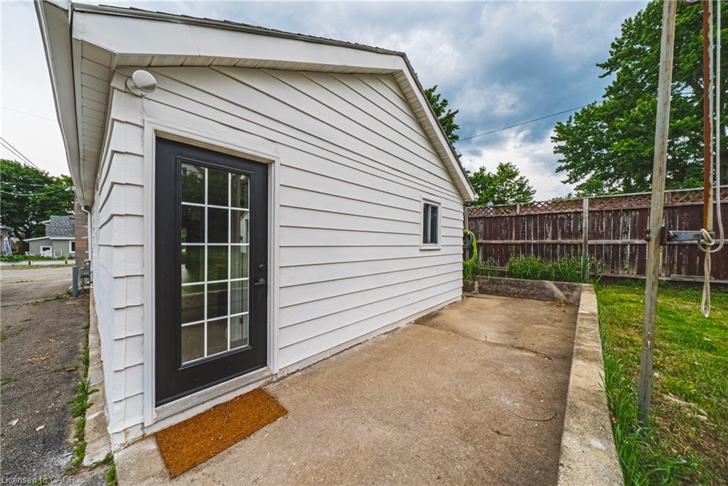 11 Broadview Avenue
