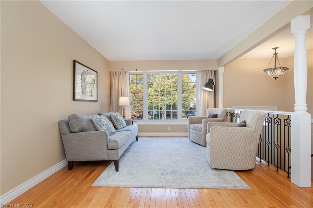 118 Wheatfield Crescent