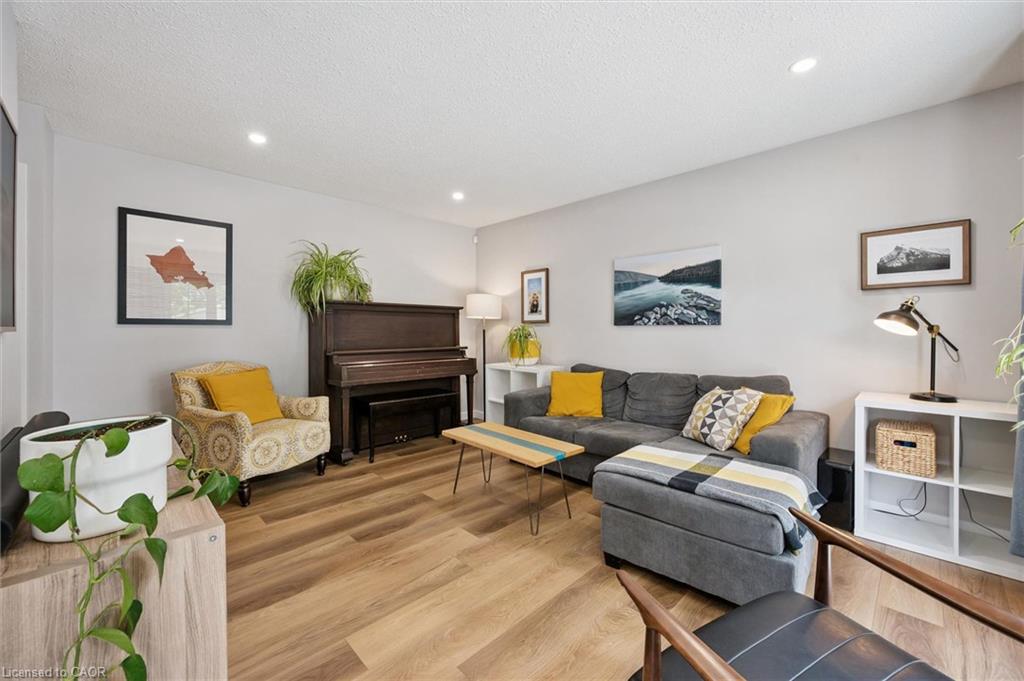2 Keewatin Avenue