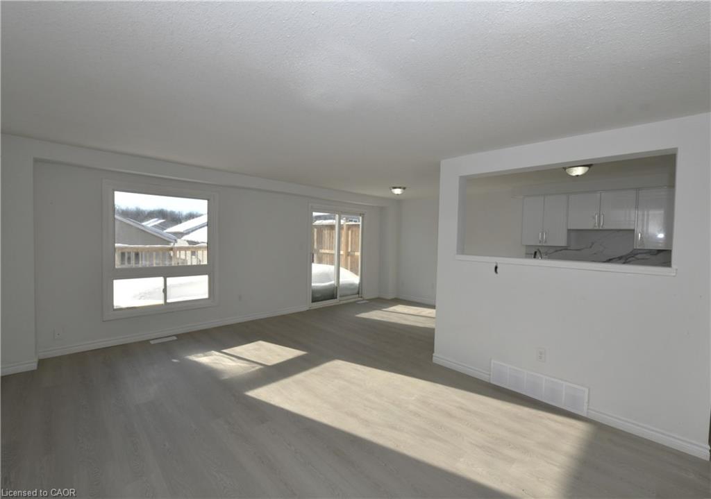 53 Foxglove Crescent