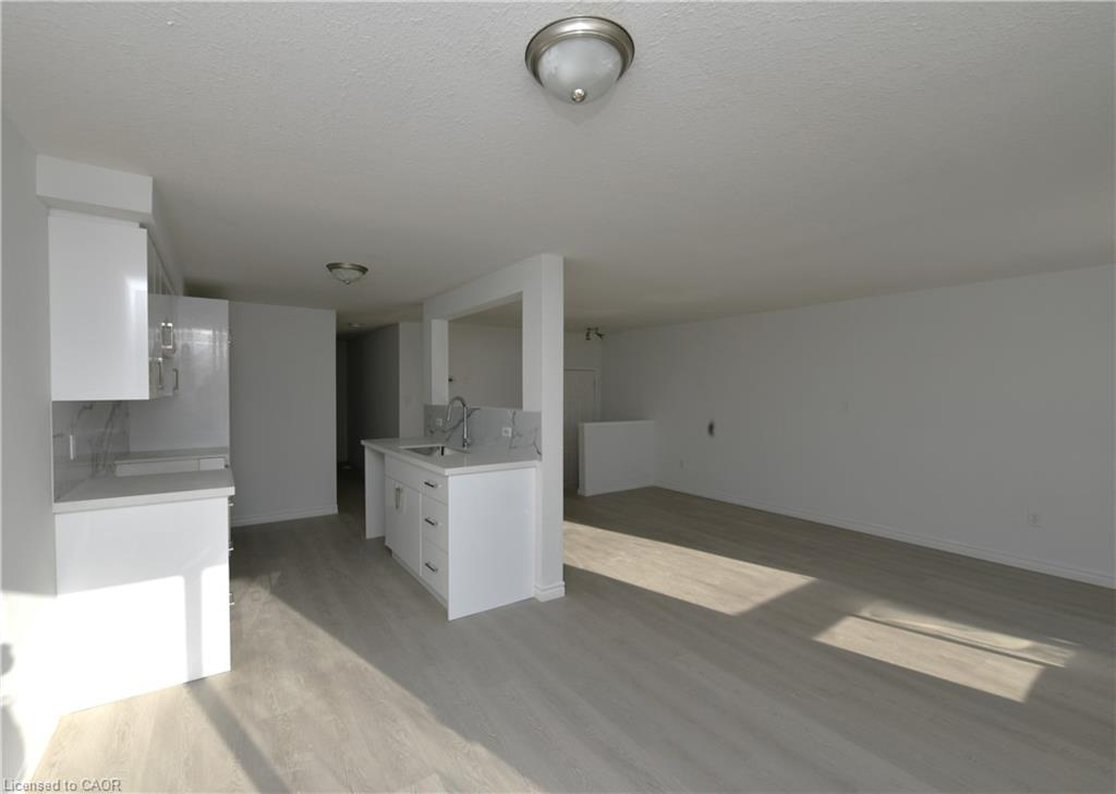 53 Foxglove Crescent