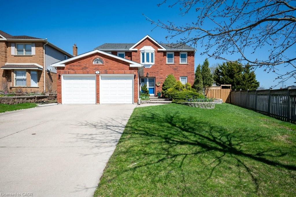 44 Lorilee Crescent