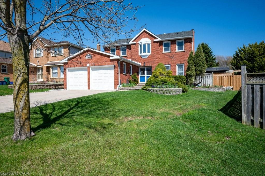 44 Lorilee Crescent