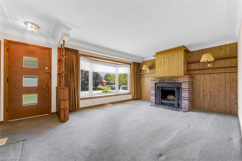 40 Oriole Crescent