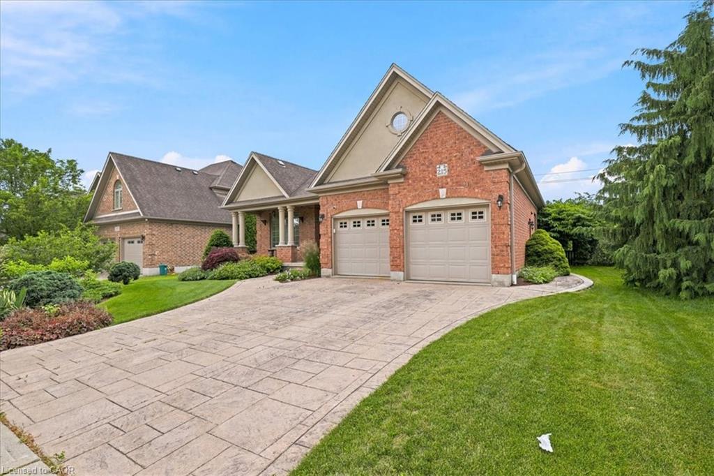 215 Terrace Wood Crescent