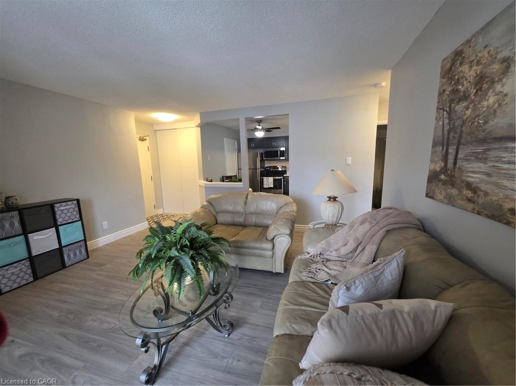 565 Greenfield Avenue 106