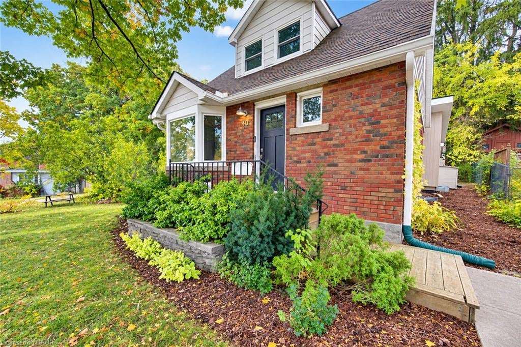40 Forest Road