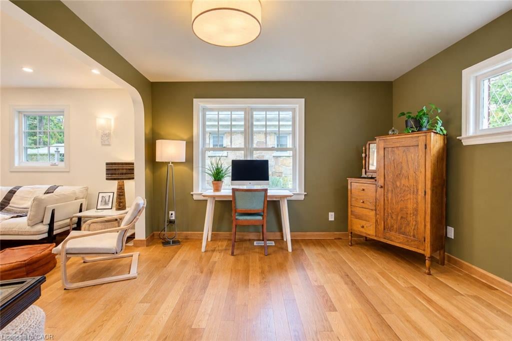 40 Forest Road