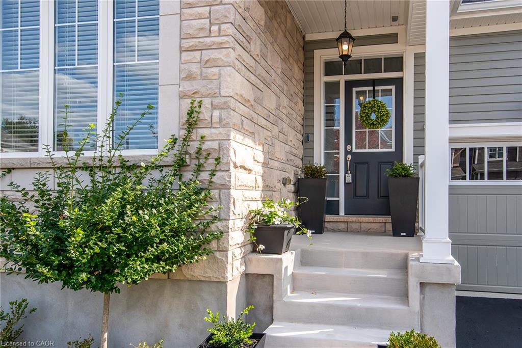 232 Shady Glen Crescent