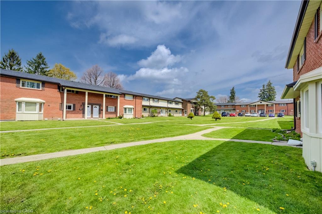 160 Jansen Avenue 32