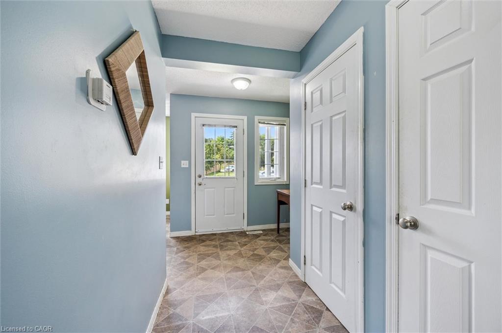 23 Howe Drive 8