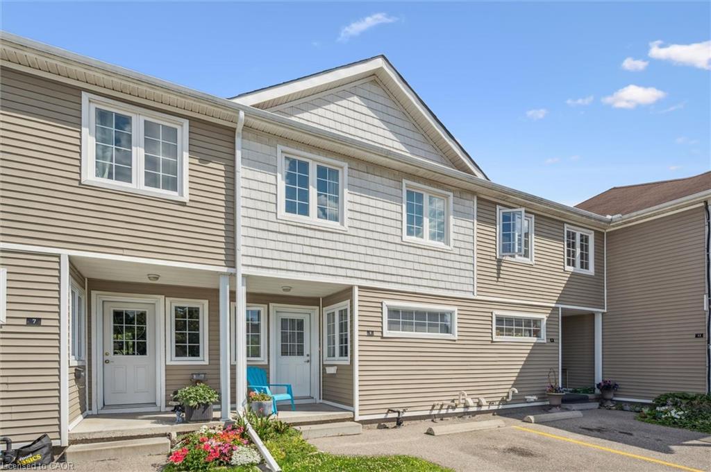23 Howe Drive 8