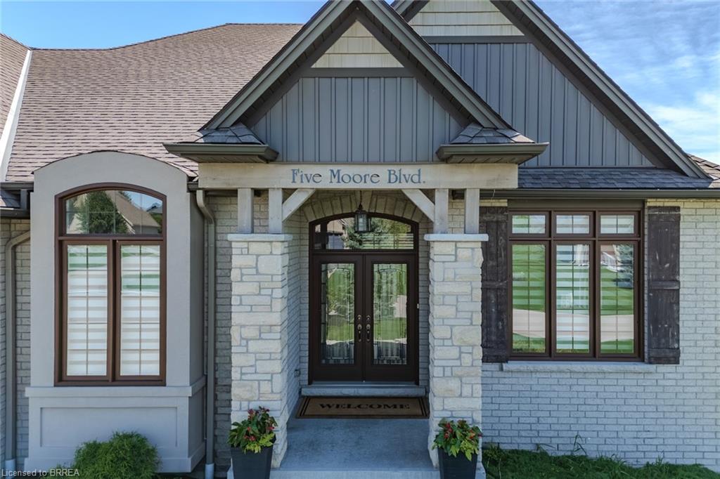 5 Moore Boulevard