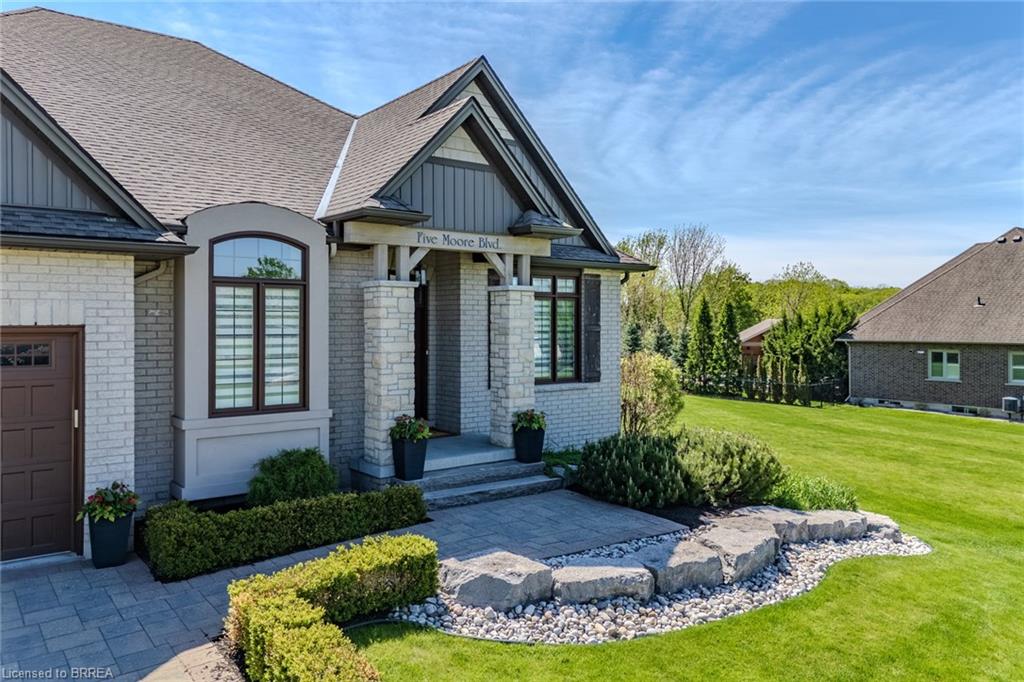 5 Moore Boulevard