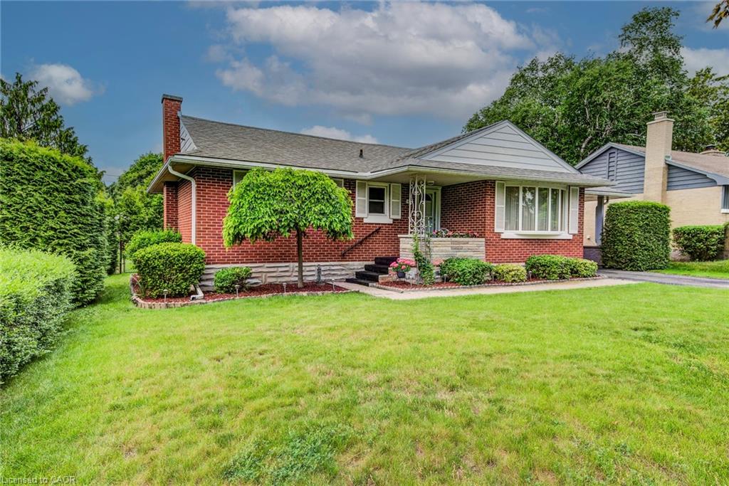 104 Elgin Crescent