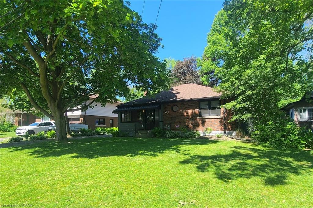 38 Helen Street