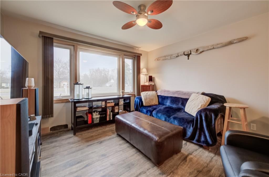 1864 Coronation Boulevard