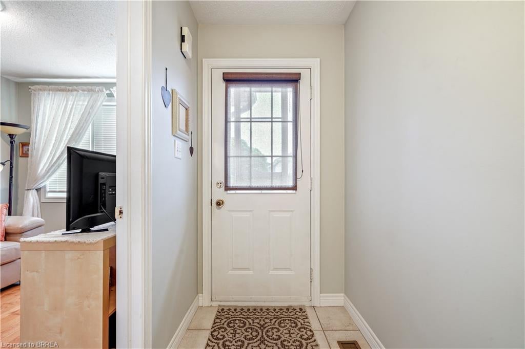 1 Buchanan Crescent 11