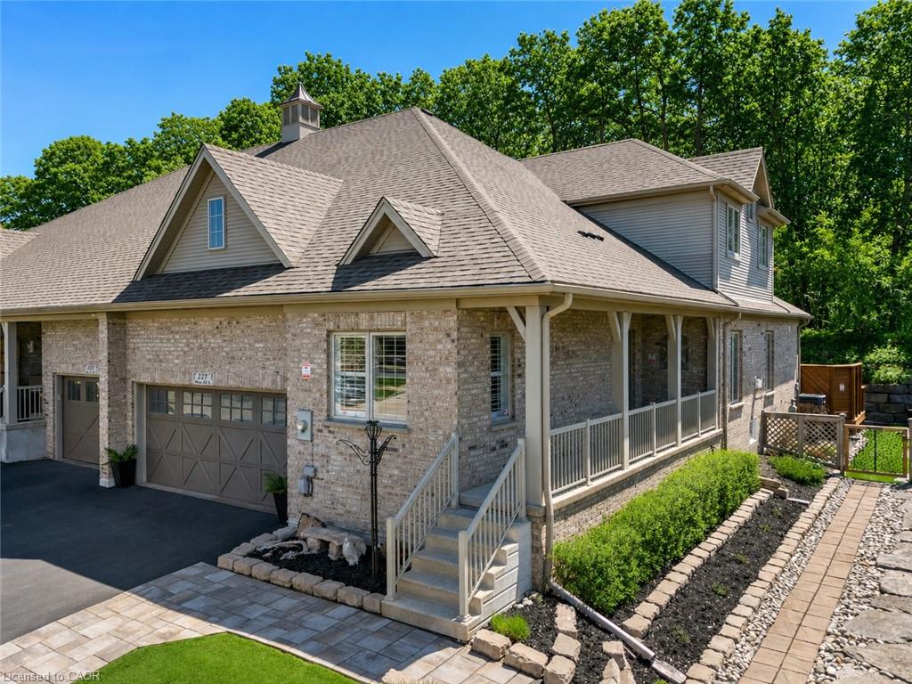 227 Chestnut Hill Crescent