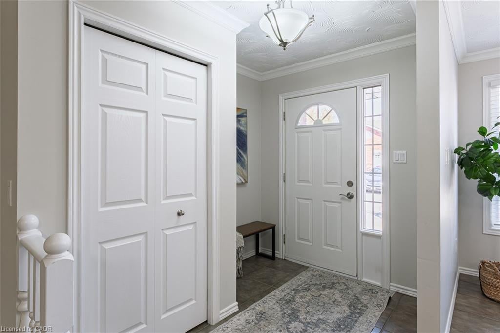53 Beverly Street E 5