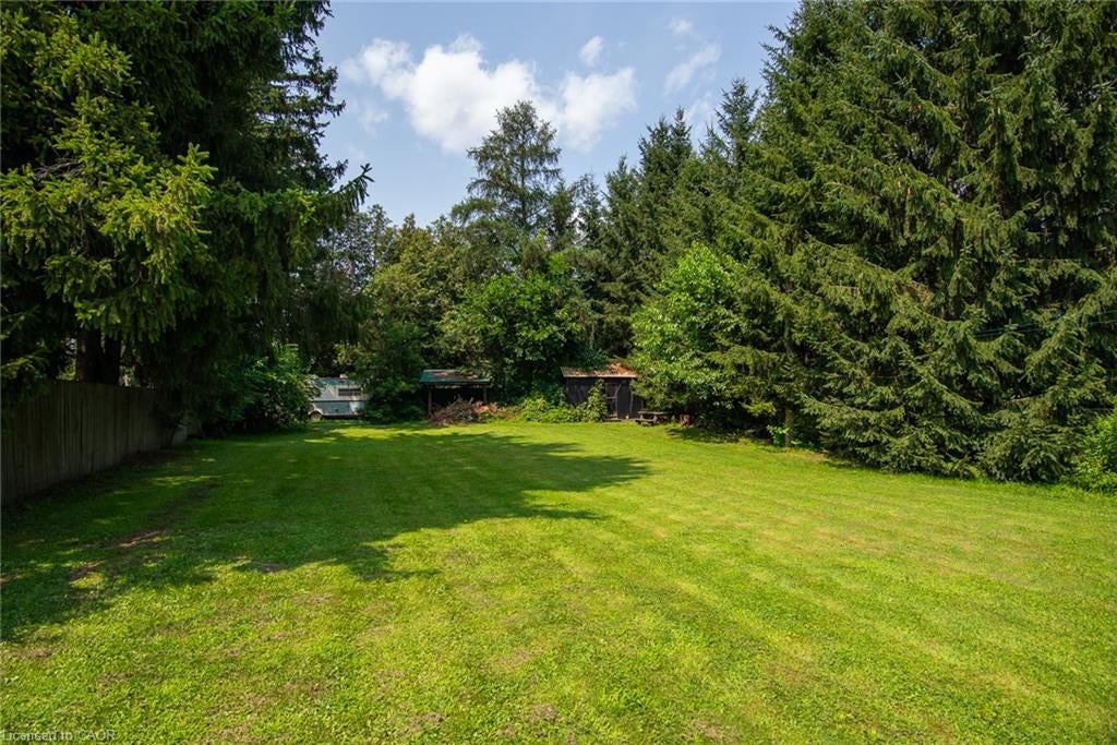 1310 Snyder's Road E