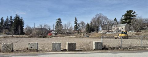 63 Benjamin Street New Dundee ON N0B 2E0