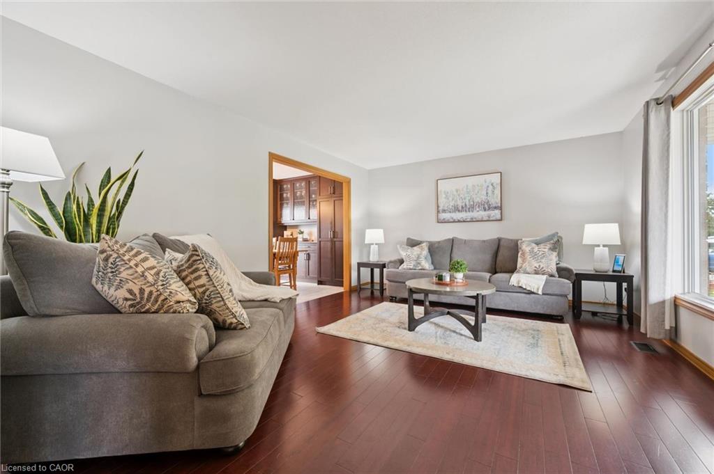 24 Greenwich Drive