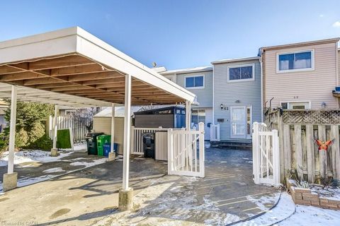 42 Frobisher Court Cambridge ON N1R 6Z5