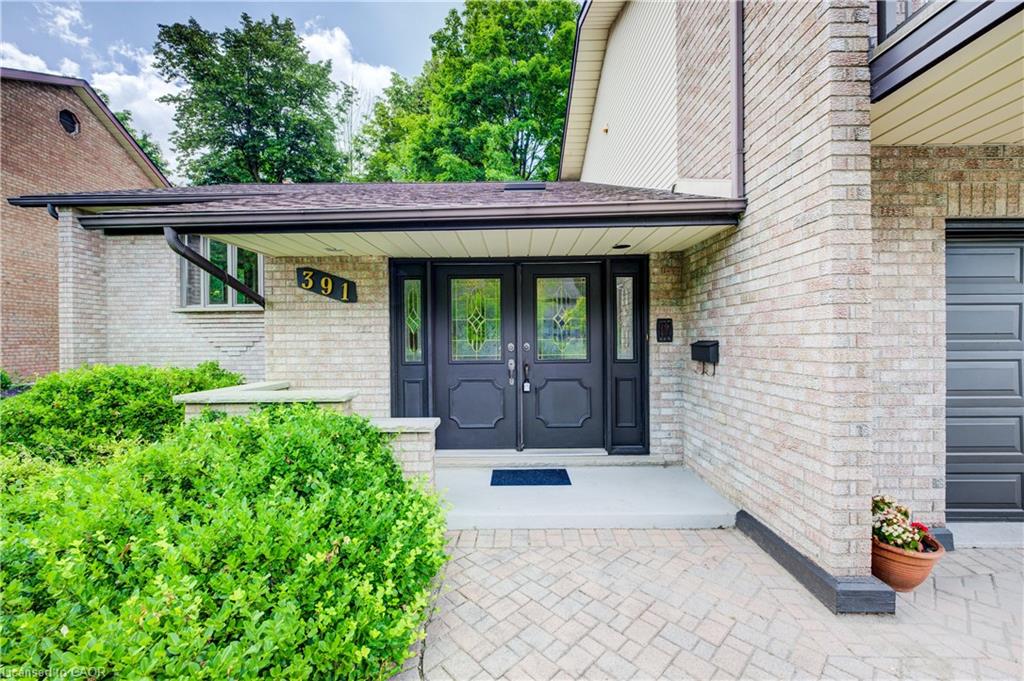391 Northlake Drive
