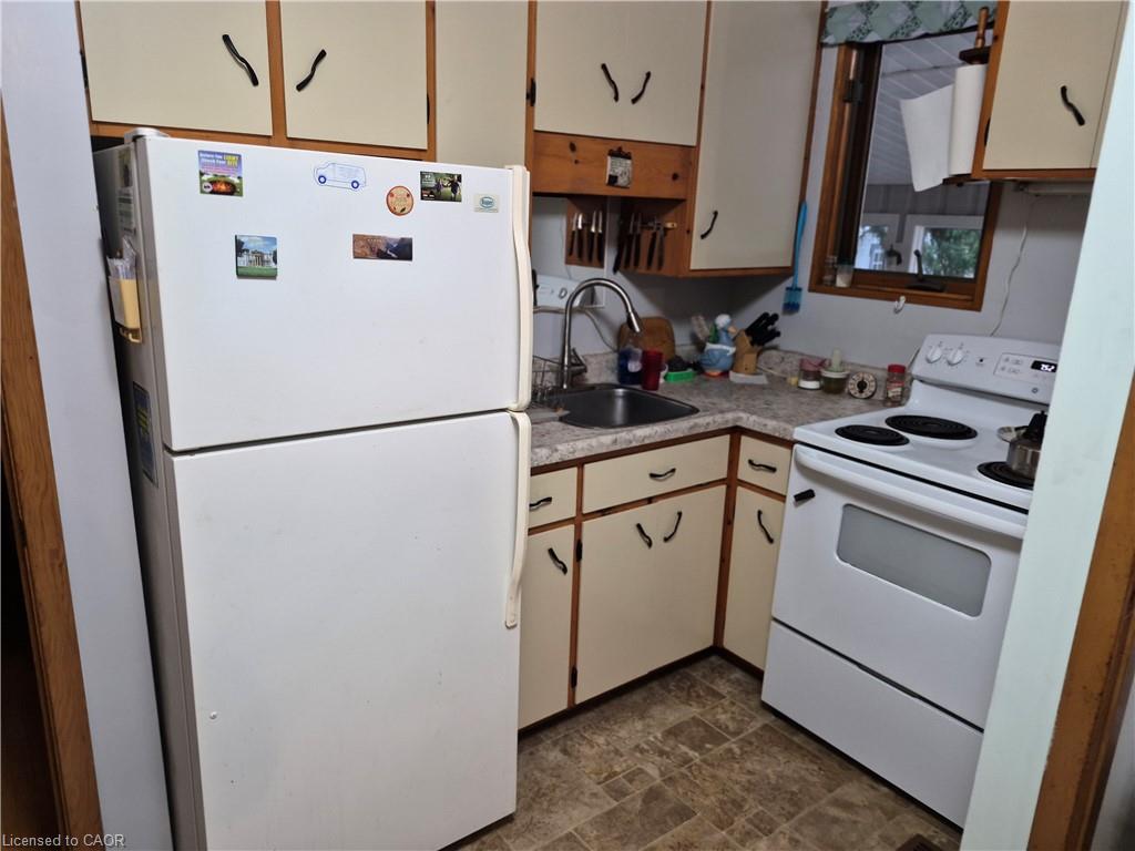 26 Meadowlark Road