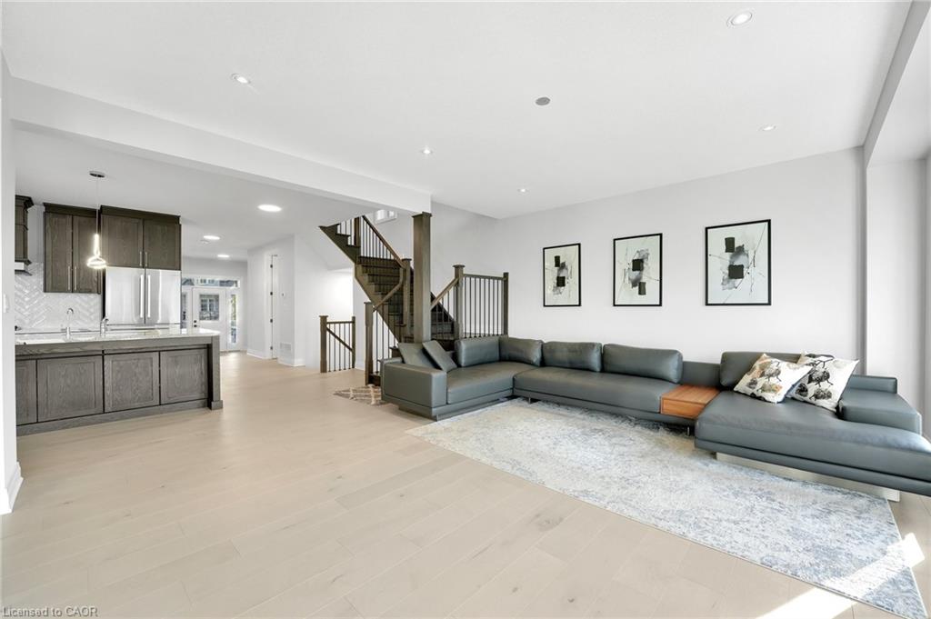 554 Bridgemill Crescent