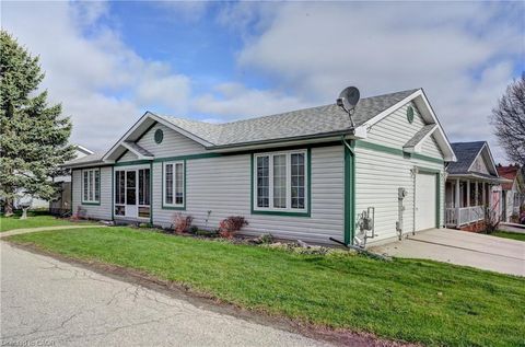 176 Wesley Crescent Waterloo ON N2J 4G8