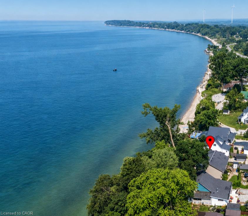 6 Lakeside Drive