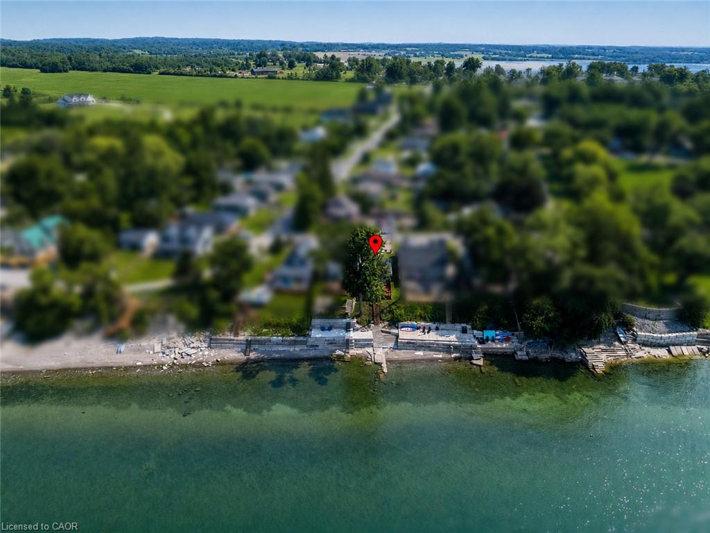 6 Lakeside Drive
