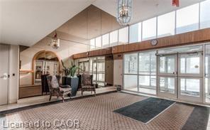 375 King Street N 1105