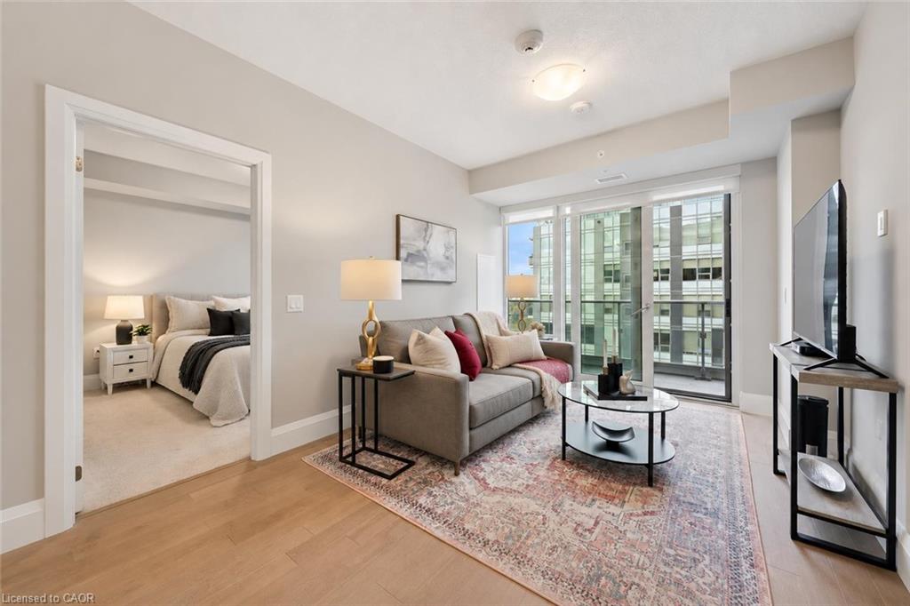 73 Arthur Street S 807