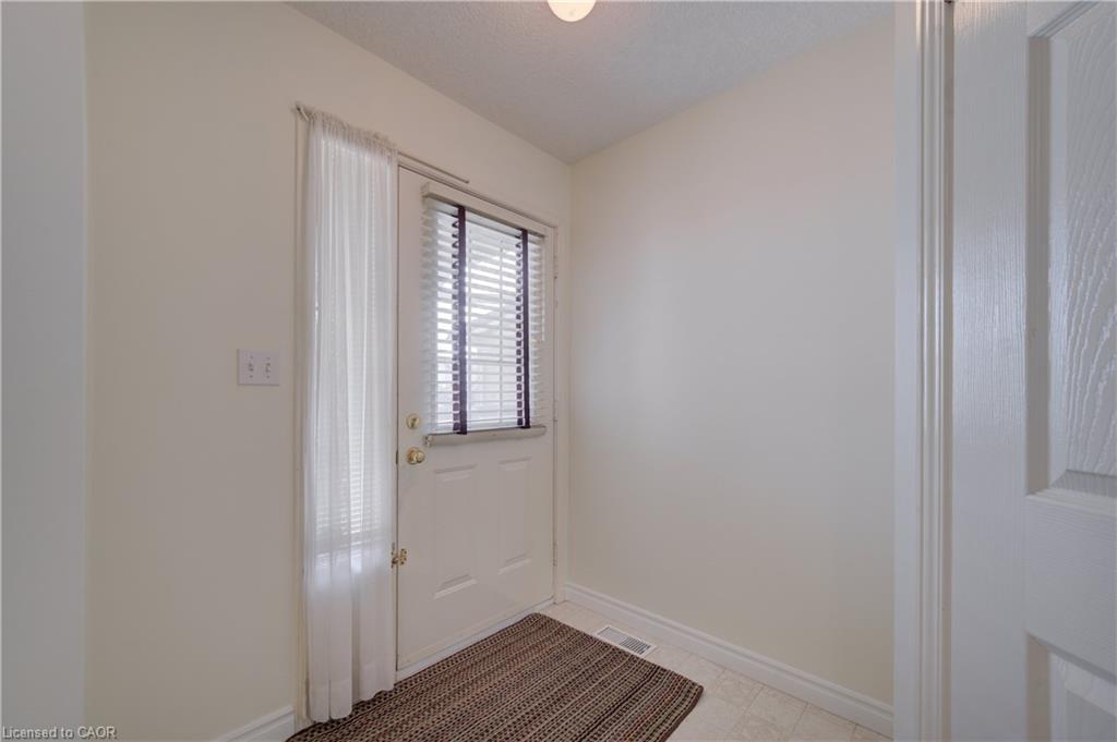 1064 Copper Leaf Crescent