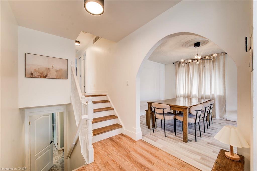 43 Southview Crescent